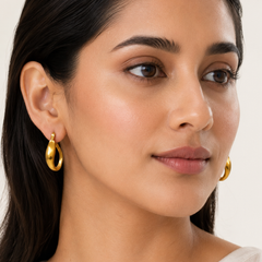 Aurelia Sculpt Hoop Earrings