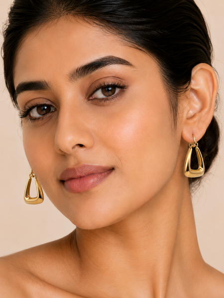Veloura Teardrop Hoops