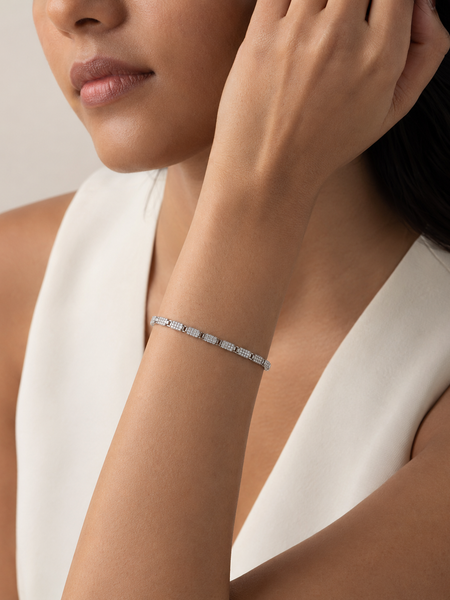 Lunara Pavé Link Bracelet