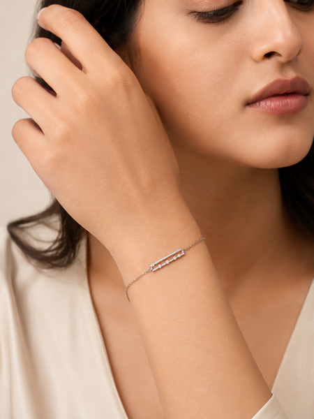 Lunara Bar Bracelet