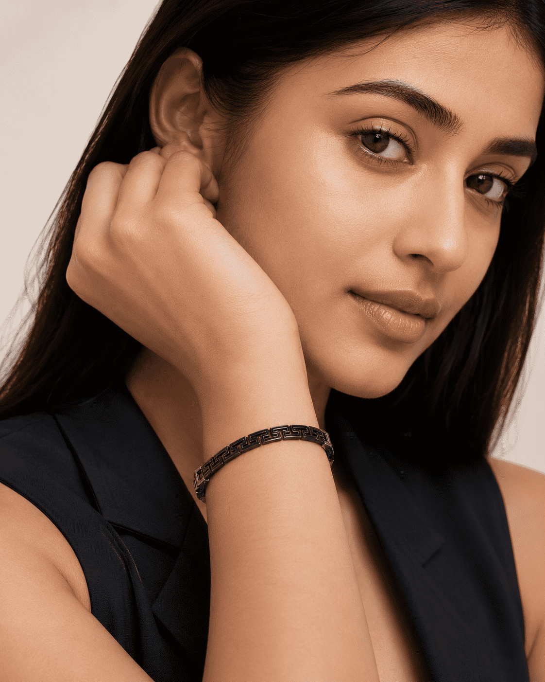 The Mykonos Blue Maze Cuff — Silver-Tone Pop Bracelet by House of Zena, close-up detail