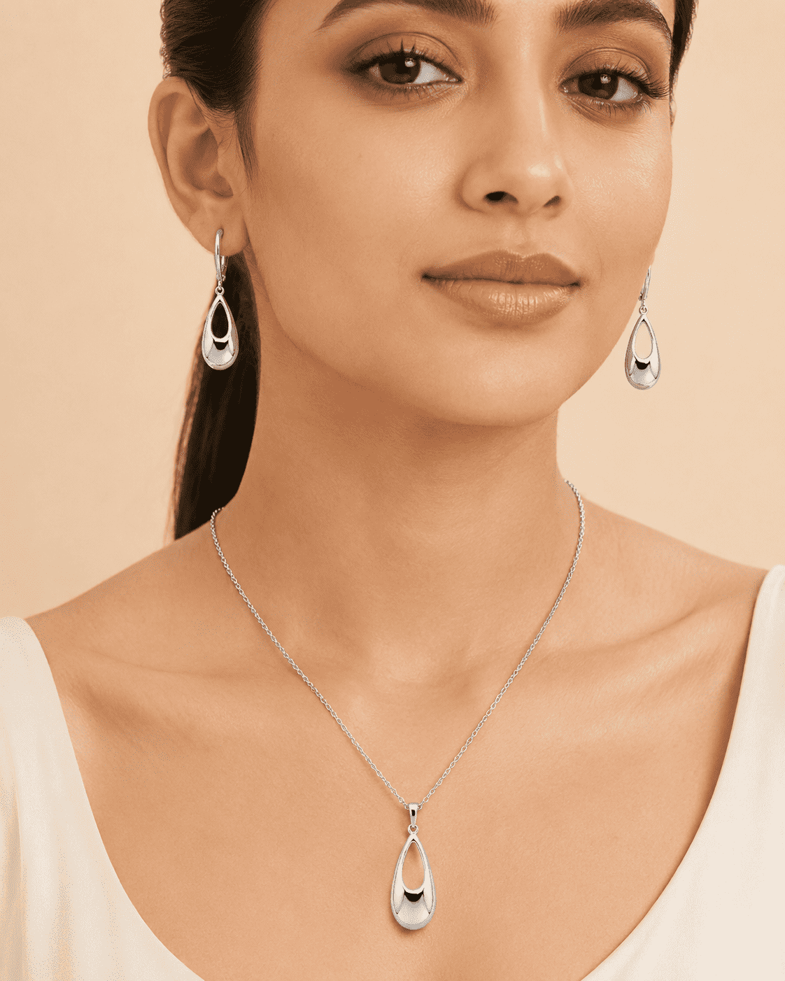 The Waterfall Martini Set — Gold Plated Seréna Drop Pendant Set by House of Zena, front view