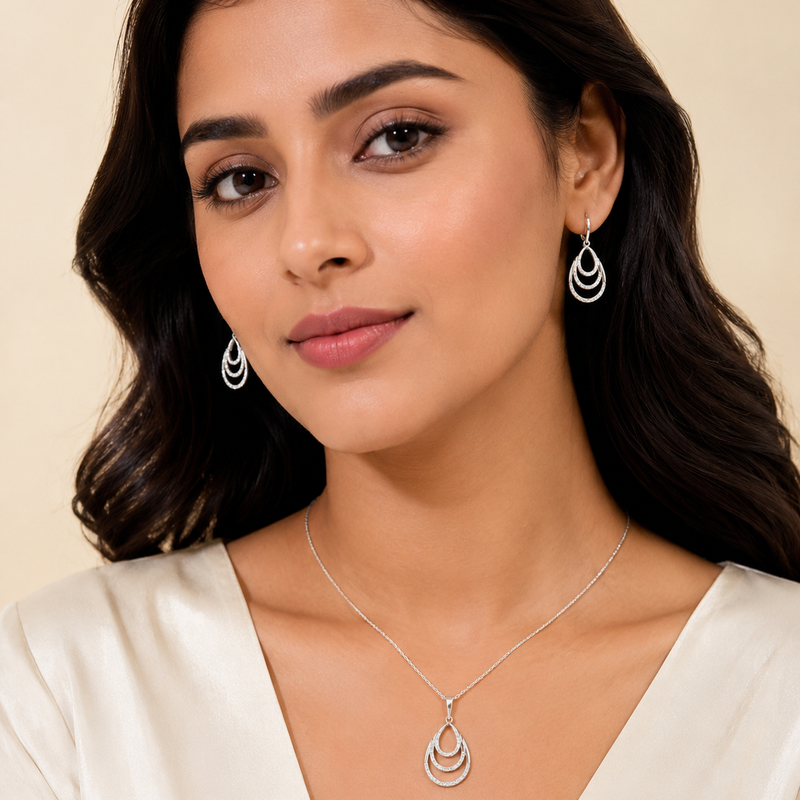 Avelisse Cascade Pendant Set