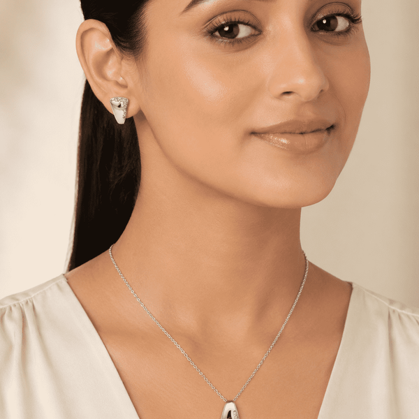 The Modernist Frame Solitaire Set — Gold Plated Modernist Edge Pendant Set by House of Zena, front view — Anti-Tarnish Waterproof Jewellery | House of Zena