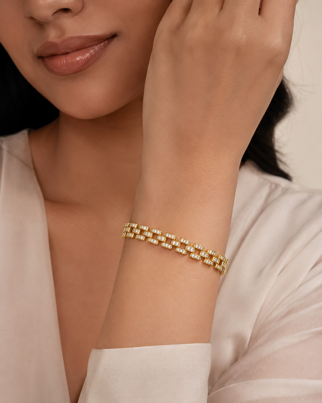 The 9-to-5 Paperclip Chain (Gold)