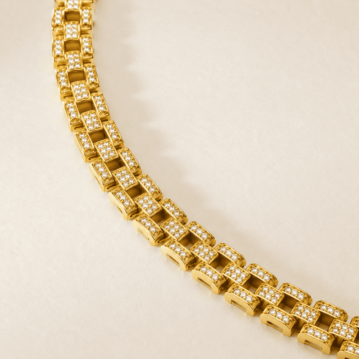 The 9-to-5 Paperclip Chain (Gold) — Gold Plated Link Bracelet by House of Zena, close-up detail