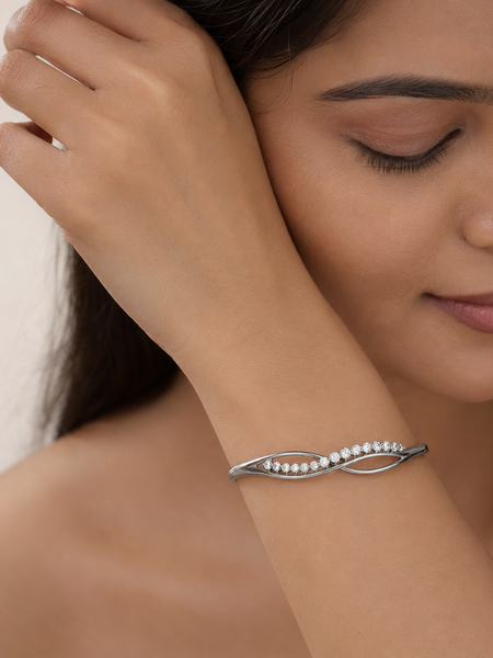 Elowen Infinity Bangle