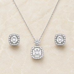 Lunéa Halo Pendant Set