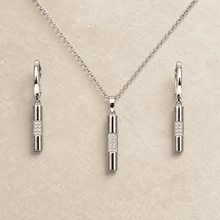 The "Minimal Effort" Bar Set — Gold Plated Bar Pendant Set by House of Zena, texture detail