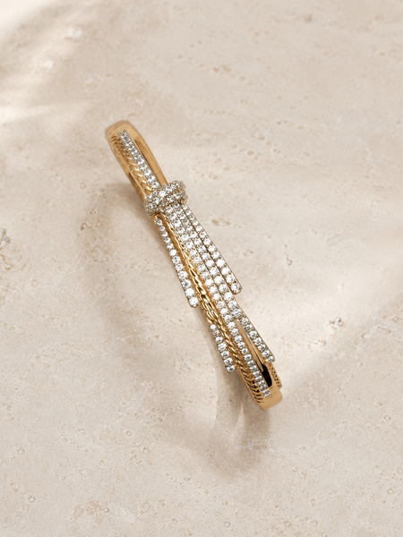 Étoile Ribbon Pavé Bangle
