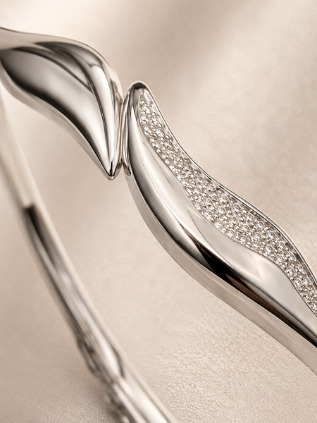 Luné Wave Bangle