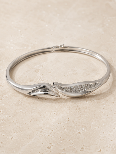 Luné Wave Bangle