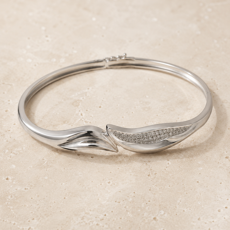 Luné Wave Bangle