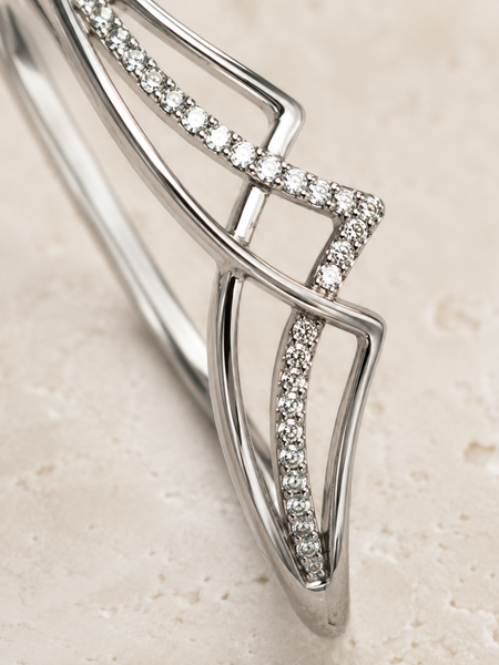Astra Curve Bangle