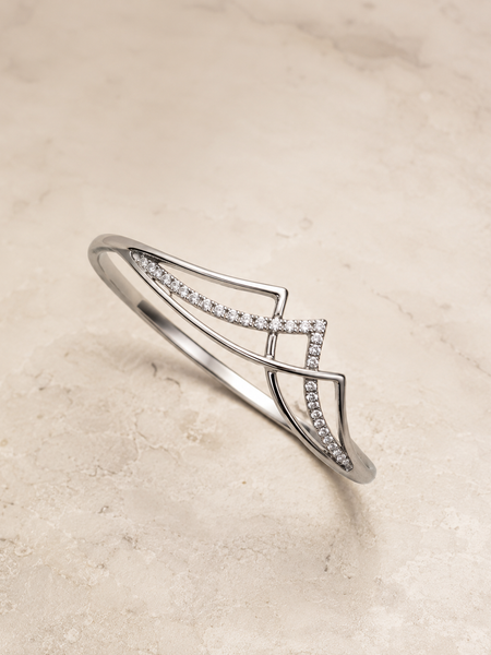 Astra Curve Bangle