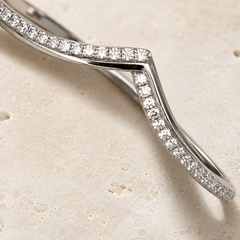 Veya Twist Pavé Bangle