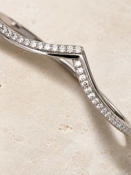 Veya Twist Pavé Bangle