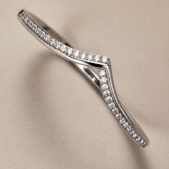 Veya Twist Pavé Bangle