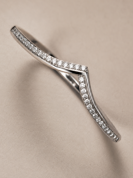 Veya Twist Pavé Bangle