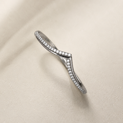 Veya Twist Pavé Bangle