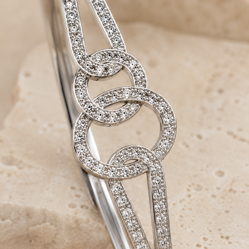 Éterne Link Pavé Bangle