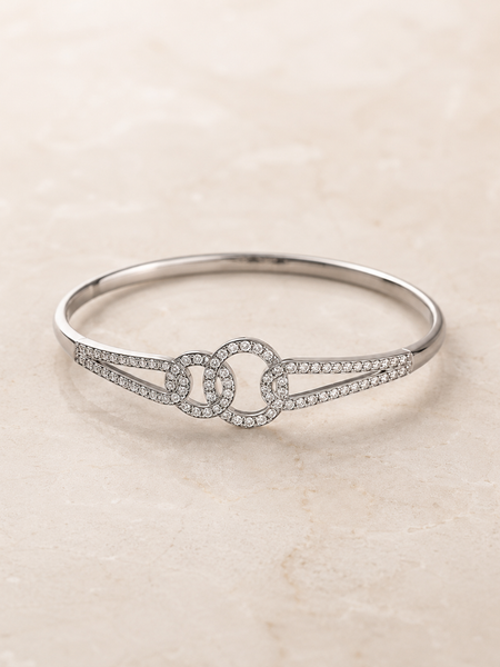 Éterne Link Pavé Bangle