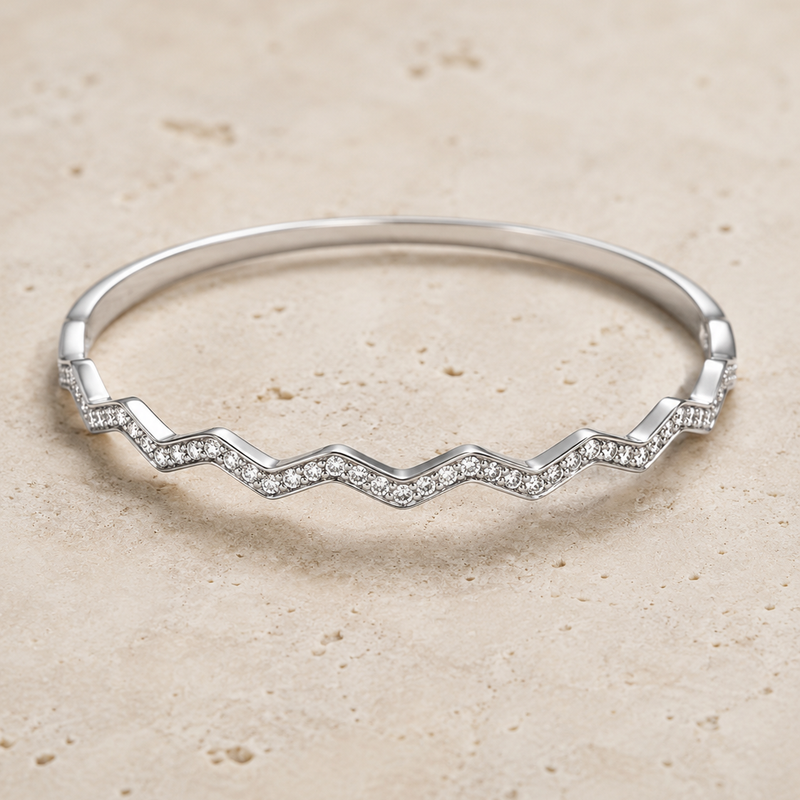 Linéa Wave Pavé Bangle