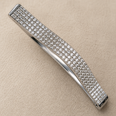Élan Full Pavé Curve Bangle