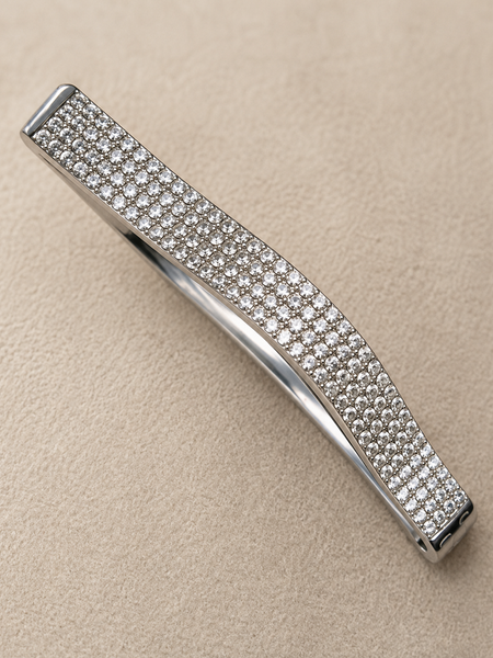 Élan Full Pavé Curve Bangle