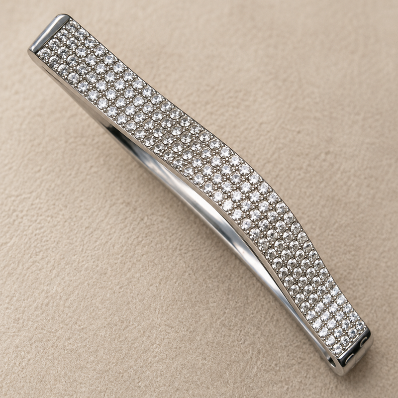 Élan Full Pavé Curve Bangle