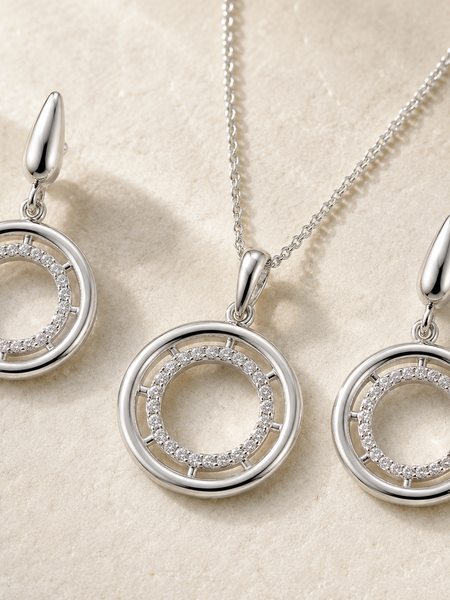 Aureline Halo Pendant Set