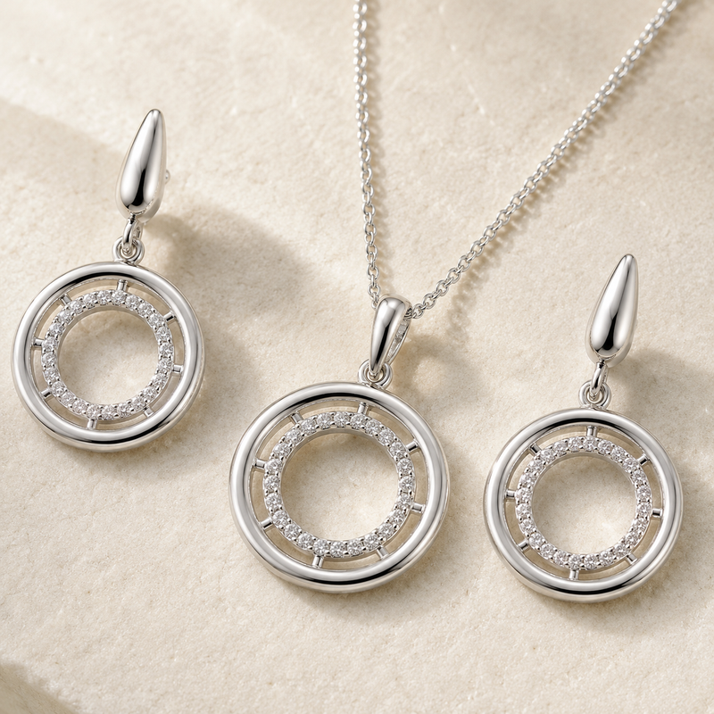 Aureline Halo Pendant Set