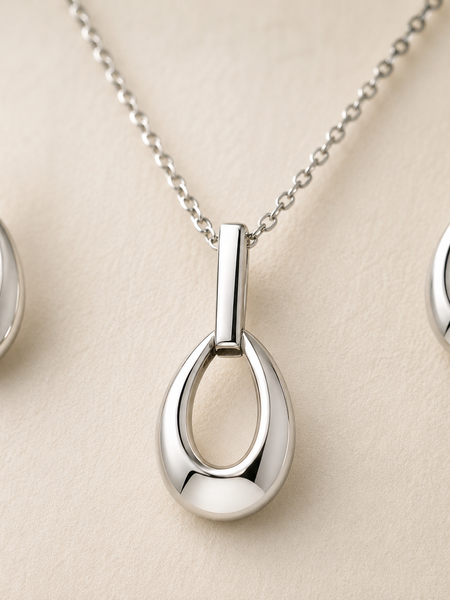 Évara Drop Pendant Set