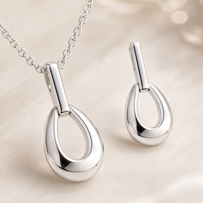 Évara Drop Pendant Set
