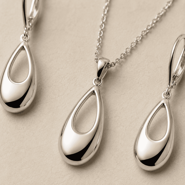 The Waterfall Martini Set — Gold Plated Seréna Drop Pendant Set by House of Zena, styled on model — Anti-Tarnish Waterproof Jewellery | House of Zena