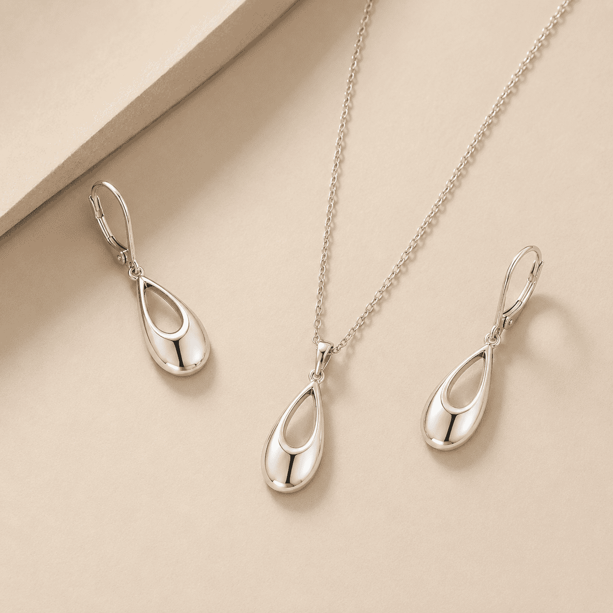 The Waterfall Martini Set — Gold Plated Seréna Drop Pendant Set by House of Zena, side angle
