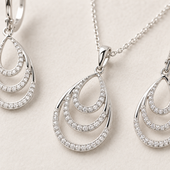 Avelisse Cascade Pendant Set