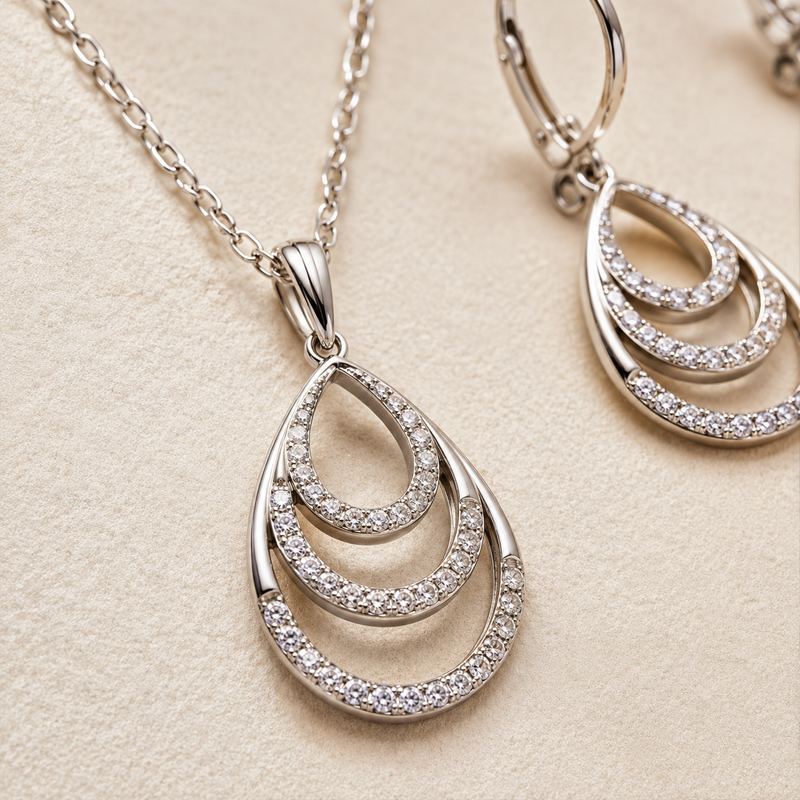 Avelisse Cascade Pendant Set