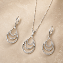 Avelisse Cascade Pendant Set