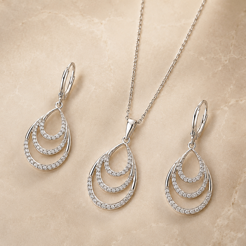 Avelisse Cascade Pendant Set