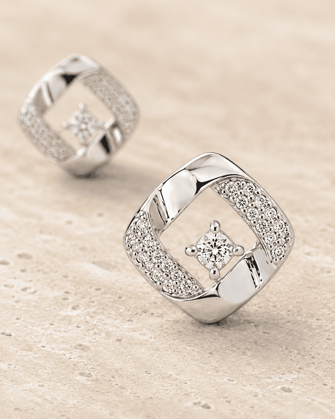 The Sugar Cube Solitaire Set — Gold Plated Square Pendant Set by House of Zena, close-up detail