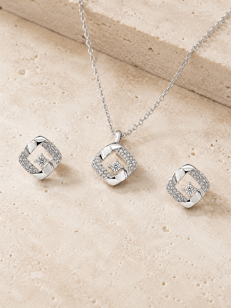 Virelle Square Pendant Set
