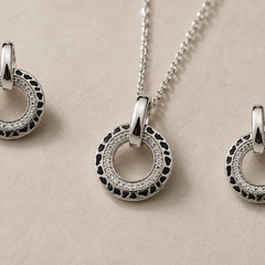 Noir Halo Pendant Set
