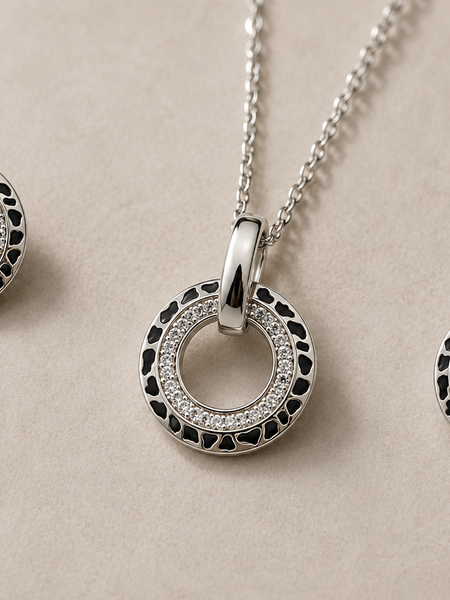 Noir Halo Pendant Set