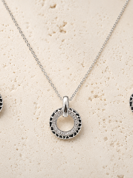 Noir Halo Pendant Set