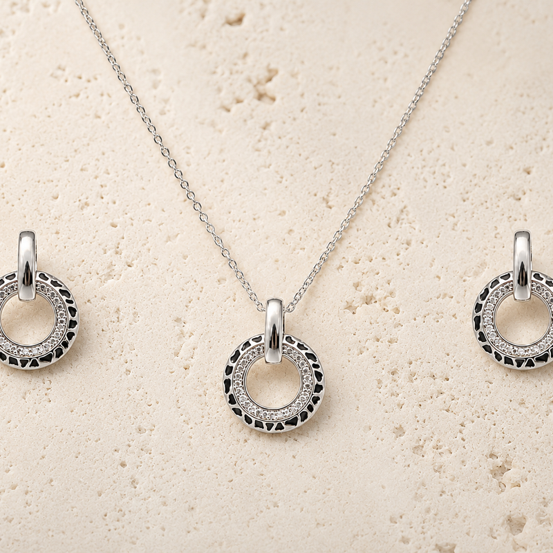 Noir Halo Pendant Set