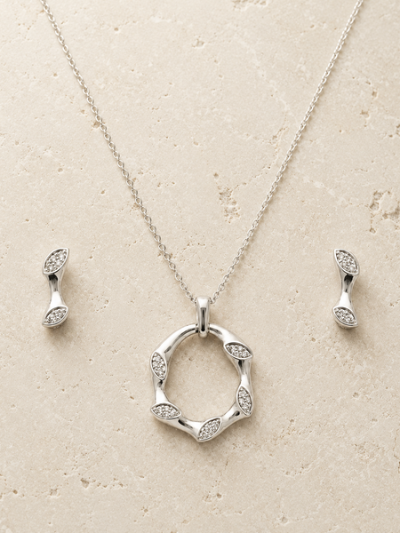 Eterna Loop Pendant Set