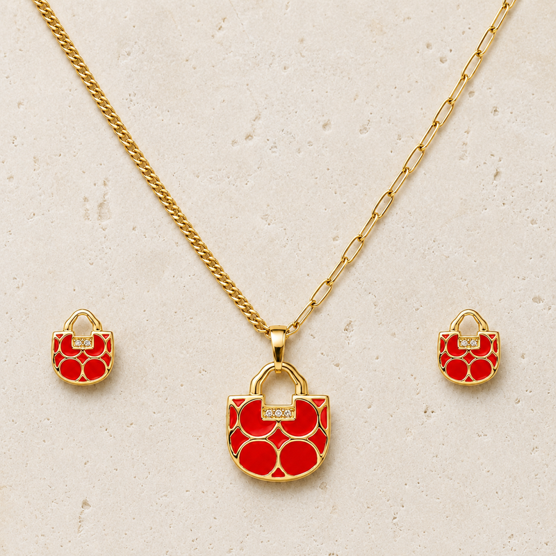 Rouge Luxe Charm Pendant Set
