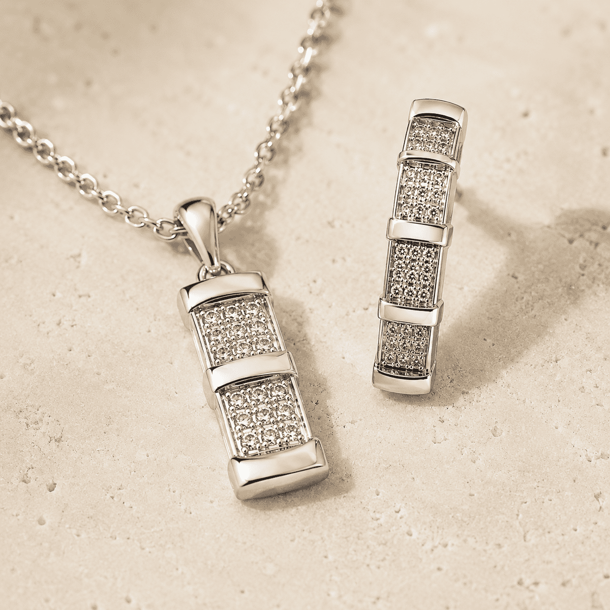 The "Out of Office" 3-Piece Power Set — Silver-Tone Grid 3-Piece Jewellery Set by House of Zena, close-up detail