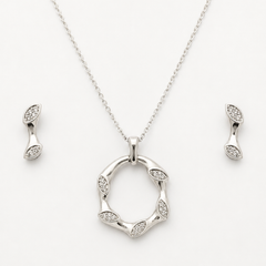 Eterna Loop Pendant Set